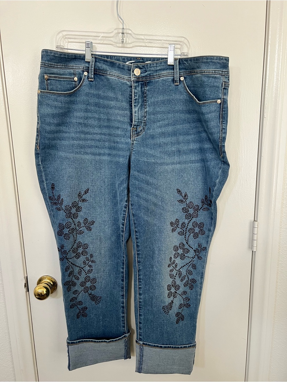 Seven7 Boyfriend Jean With Floral Embellishments - Picture 3 of 10